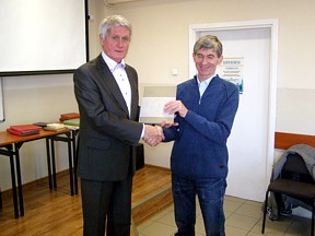 Foto - FilateliĹ›ci w ZS nr 2 w Lesznie