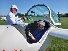 Poczta Specjalna szybowcowa 3.09.2022 r. w Lesznie