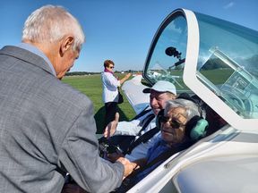 Poczta Specjalna szybowcowa 3.09.2022 r. w Lesznie